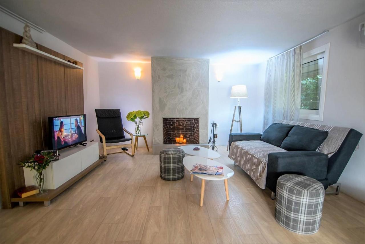 Apartment Complex Lagonissi With Swimming Pool. *