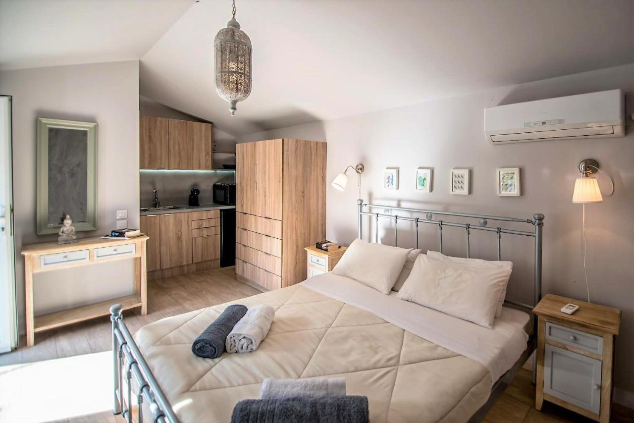 Complex Lagonissi With Swimming Pool. Apartment Lagonisi